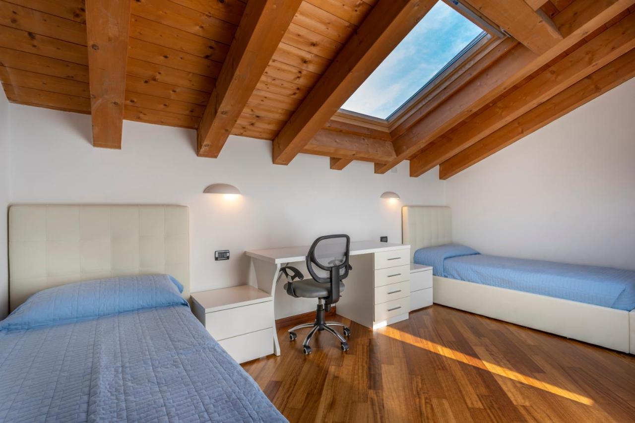New Deal - Apt With Terrace, Jacuzzi & Netflix Palmanova Exterior photo