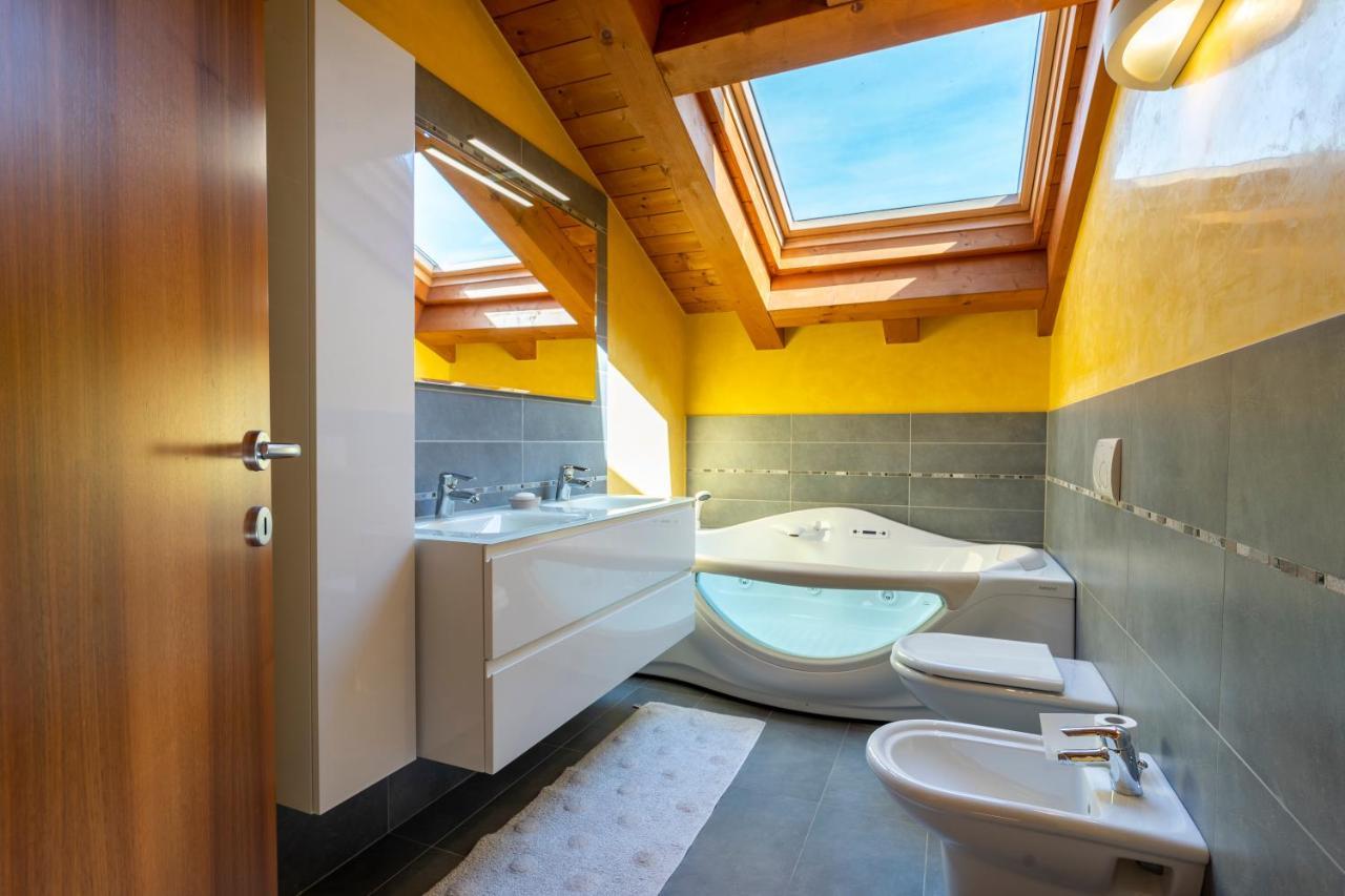 New Deal - Apt With Terrace, Jacuzzi & Netflix Palmanova Exterior photo