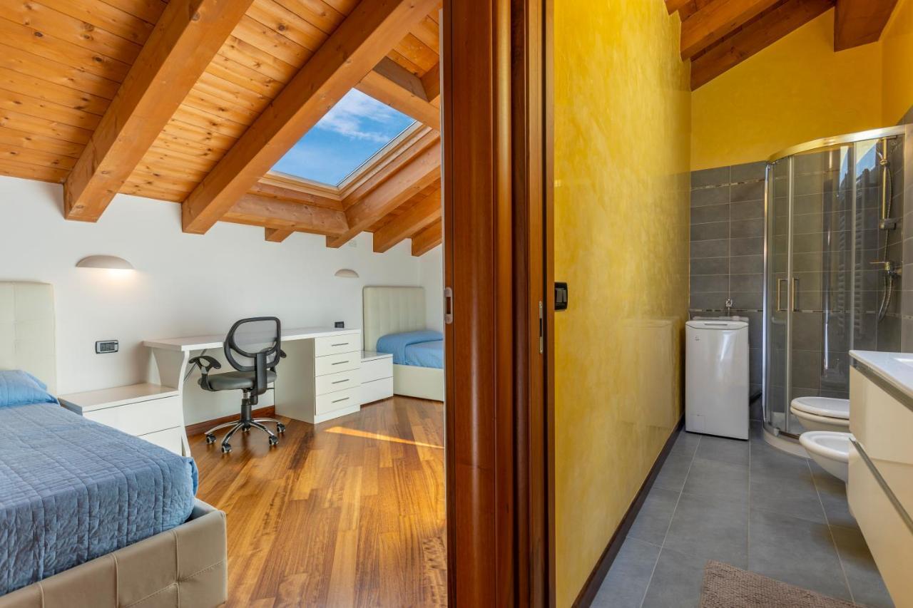 New Deal - Apt With Terrace, Jacuzzi & Netflix Palmanova Exterior photo